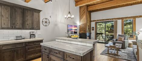 Dining Area: Aspen Grove Hideaway at Northstar