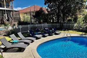 Unwind around the private pool with (7) chaise lounge chairs (new chairs are not in photo).