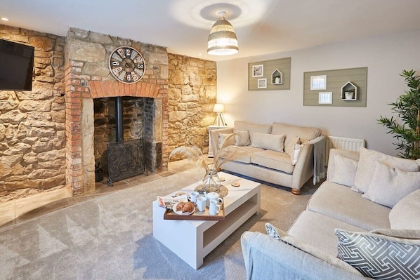Sion Hall Cottage, Alnwick - Host & Stay