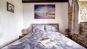 Bedroom with king size bed