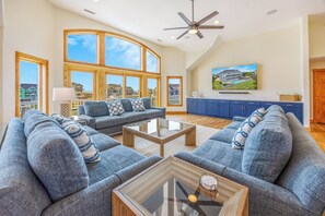 Surf or Sound Realty - 1067 - Carolina Bliss - Great Room -6