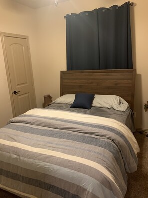 3rd Bedroom - Full bed