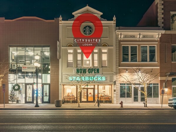 CITY SUITES LOGAN located above the Iconic Starbucks Logan Square!