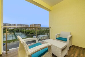 When the weather is nice, there is nothing better than enjoying a coffee or a glass of wine on this private balcony.