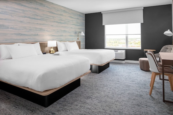 Studio unit with 2 Queen beds