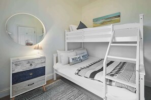 Fox's Hideout, Whitby - Host & Stay