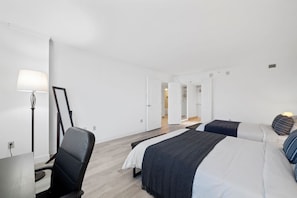 Bedroom - 2 Queens