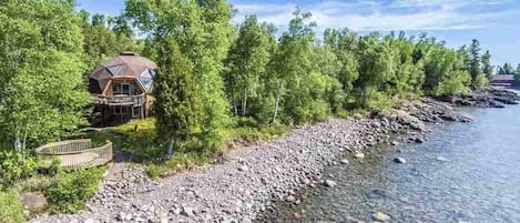 200' of Lake Superior Shoreline