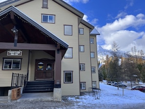 Aspen Building at Timberline Lodges