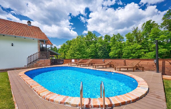 pool