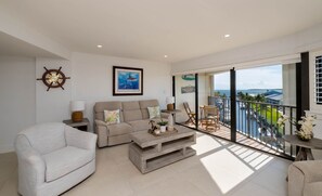 Living Room (1)