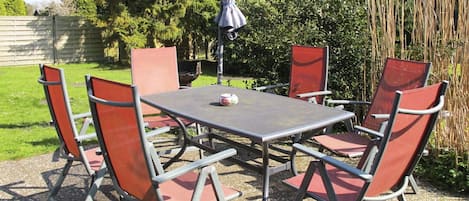 Table, Plant, Furniture, Property, Outdoor Table, Chair, Shade, Tree, Outdoor Furniture, Wood