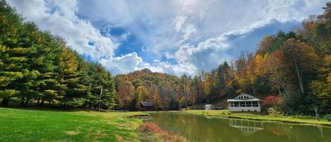 Enjoy a beautiful fall day in a private mountain oasis. 