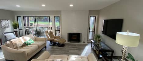 Living Area w/ Golf Course view