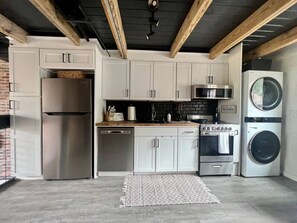 Fully stocked supplies including air-fryer, crockpot, top of the line indoor grill / griddle, blender & coffee/espresso bar.