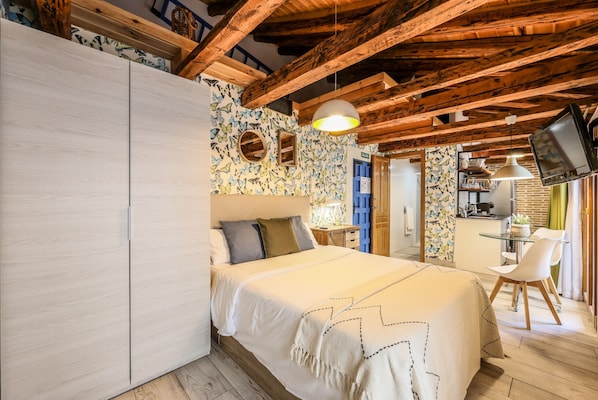 Bedroom main view