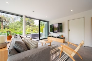 Bright and cozy living room