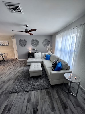 Livingroom
