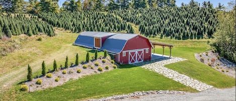 Front view of barn - the cute little "Honey Hole" apartment is nestled in back.