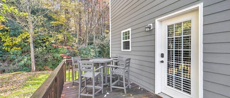 Banner Elk Vacation Rental | 2BR | 2.5BA | 1,474 Sq Ft | Stairs Required