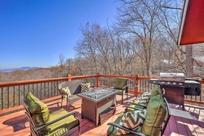 Furnished Deck | Fire Pit | Gas Grill