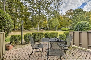 Patio | Outdoor Dining Area