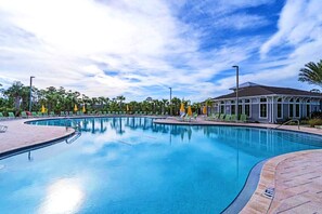 Get exclusive access to the fitness center and clubhouse pool