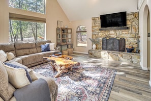 Living Room | Wood-Burning Fireplace | Smart TV