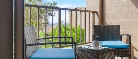 Private lanai with peek-a-boo ocean view!