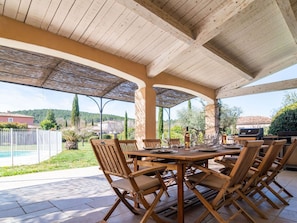 Plant, Table, Furniture, Chair, Wood, Tree, Shade, Sky, Outdoor Furniture, Outdoor Table