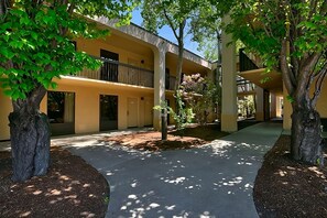 Exterior Courtyard