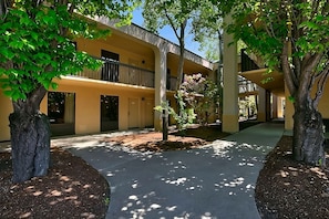 Exterior Courtyard