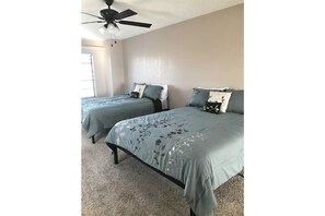 2 NEW queen beds, new linens, new pillows!