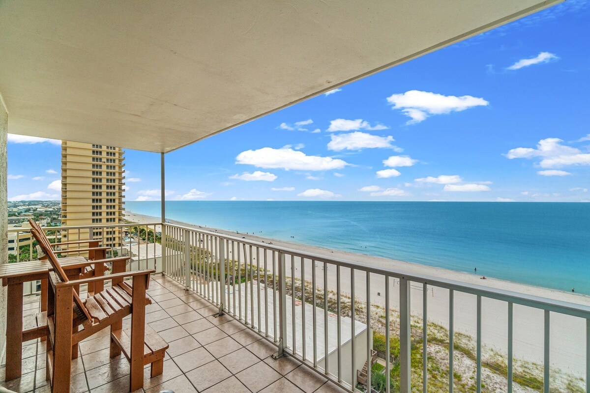 Summit 2 Bedroom 2 Bath unit located on the east end of building