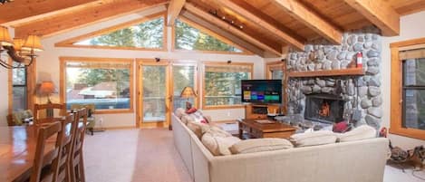 This beautiful 3 bedroom home is the perfect mountain escape for friends and family looking to relax in the great outdoors.