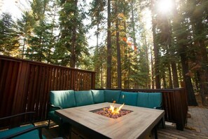 Take in the fresh mountain air and clear starry nights as you warm up by the outdoor fire pit perfect for enjoying those lovely summer nights.