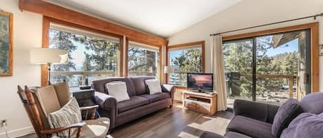 Enjoy a peaceful Tahoe escape from this bright 3-bedroom home, just minutes from the shores of Lake Tahoe!