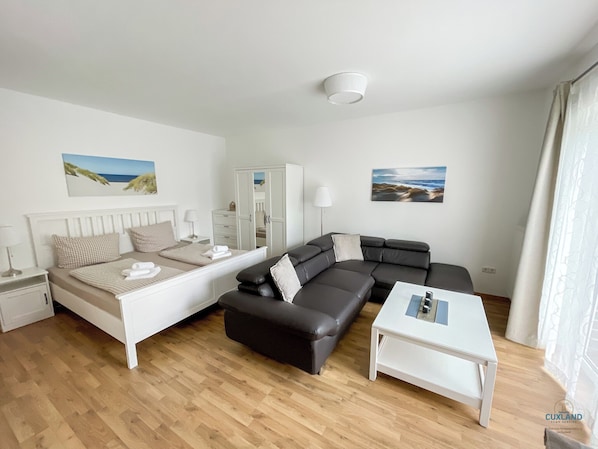 Cuxland-Fewo-Service - Residenz Grantz - Wohnung 2 - Wohn - Schlafzimmer