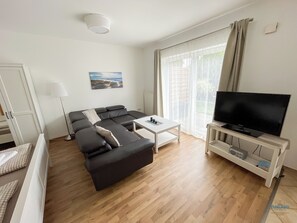 Cuxland-Fewo-Service - Residenz Grantz - Wohnung 2  - Wohn - Schlafzimmer