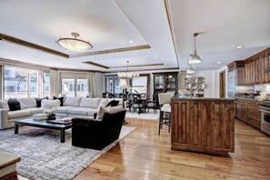 Living Room - The Arrabelle at Vail Square