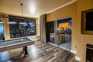 Spielezimmer