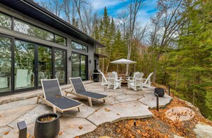 Main Patio &amp; Seating