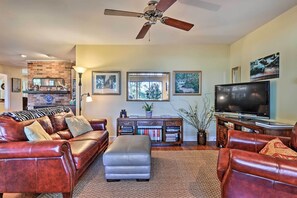 Living Room | Smart TV