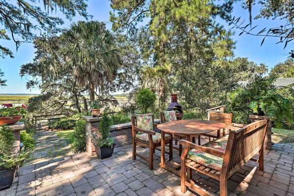 Beaufort Vacation Rental | 2BR | 2BA | 1 Step to Access | 1,500 Sq Ft