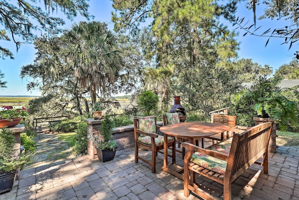 Beaufort Vacation Rental | 2BR | 2BA | 1 Step to Access | 1,500 Sq Ft