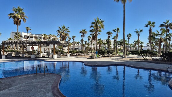 Casa Blanca Pools