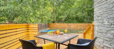 Relax on the cozy patio while your friends and family play ping pong, mini volleyball, badminton and cornholes