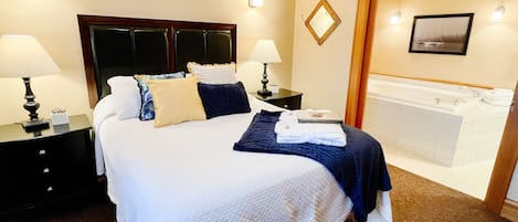 Michigan Suite at Bayfield Guest House