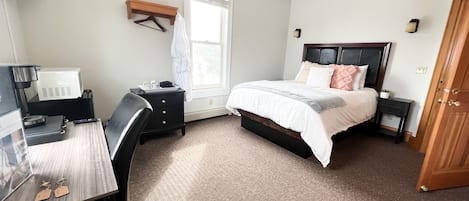 ERIE Suite @ Bayfield Guest House