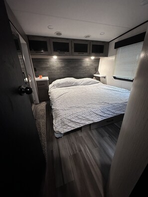 Cozy Master King Bed 
Lots of Storage
Private
